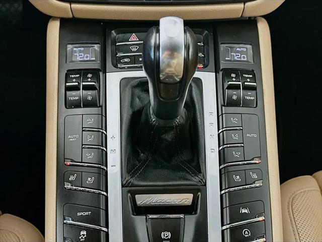 2020 Porsche Macan Macan