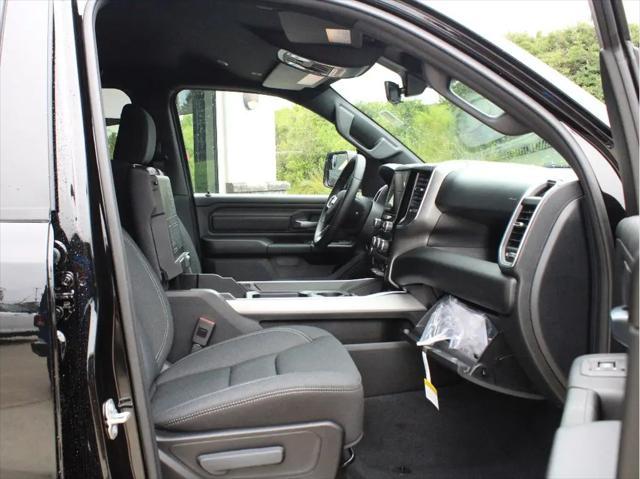 2026 Ram 1500 Express Crew Cab 4x4 57 Box