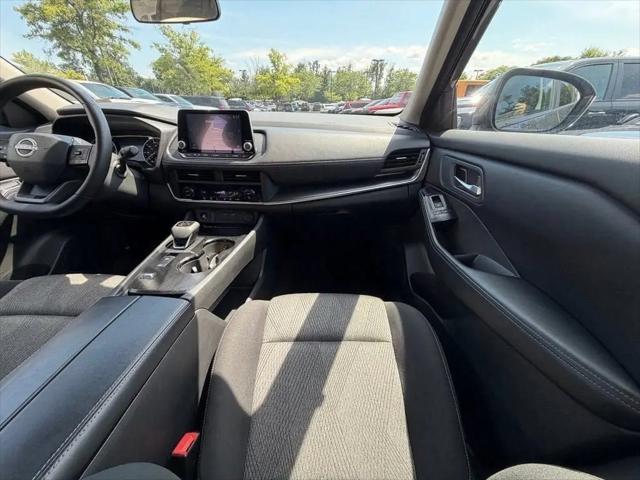 2025 Nissan Rogue SV FWD