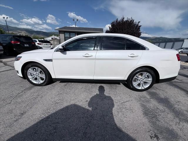 2018 Ford Taurus SEL