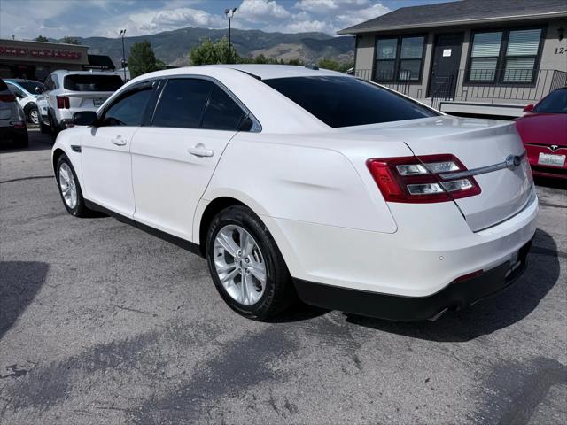 2018 Ford Taurus SEL