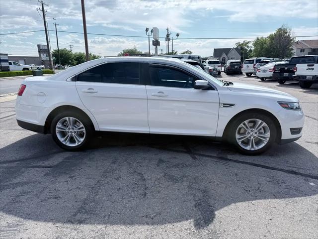 2018 Ford Taurus SEL