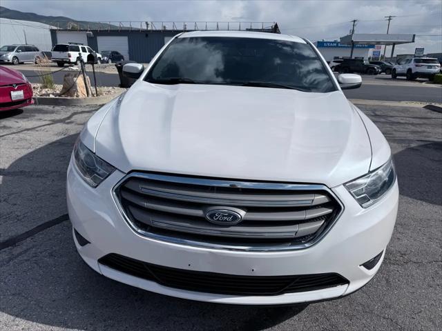 2018 Ford Taurus SEL