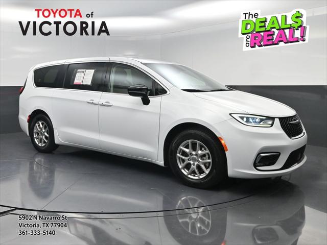 2024 Chrysler Pacifica Touring L for sale in Victoria, TX