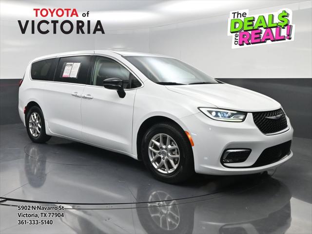 2024 Chrysler Pacifica Touring L for sale in Victoria, TX