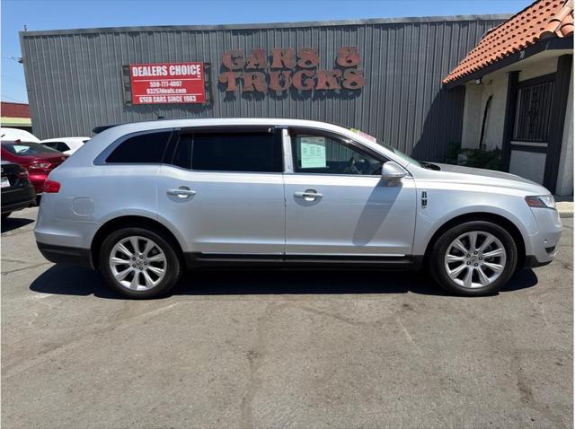 2018 Lincoln MKT Reserve for sale in Farmersville, CA