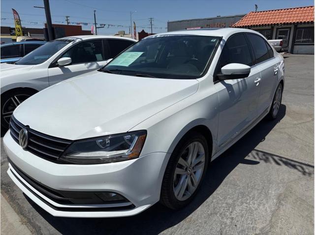 2017 Volkswagen Jetta 1.8T SEL for sale in Farmersville, CA
