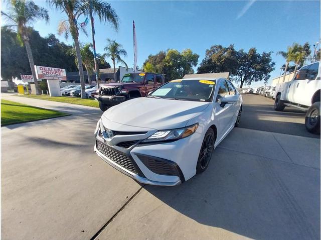 2022 Toyota Camry XSE Hybrid for sale in Farmersville, CA