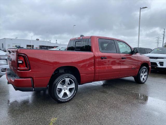 2026 RAM Ram 1500 RAM 1500 EXPRESS CREW CAB 4X4 64 BOX