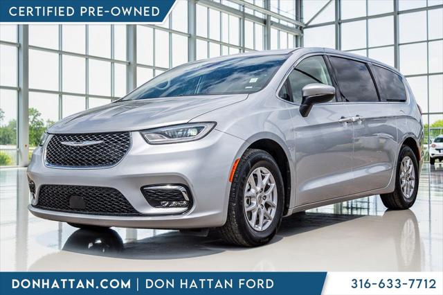 2023 Chrysler Pacifica Touring L for sale in Derby, KS