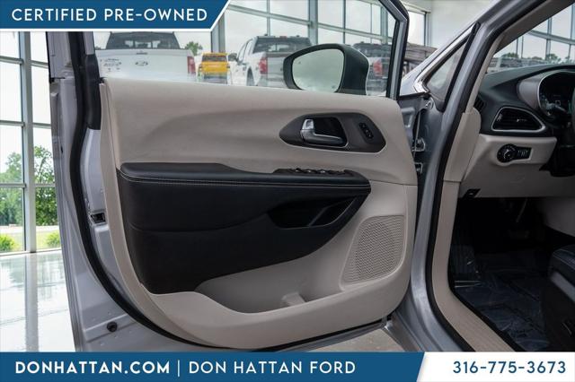 2023 Chrysler Pacifica Touring L
