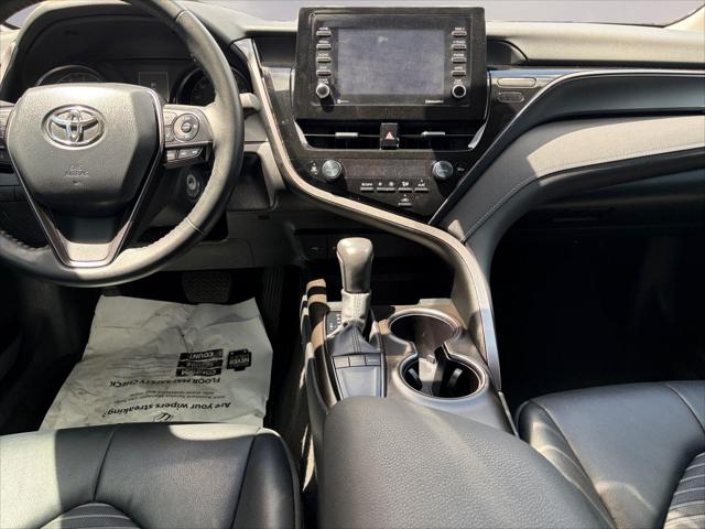 2024 Toyota Camry SE - Photo 11