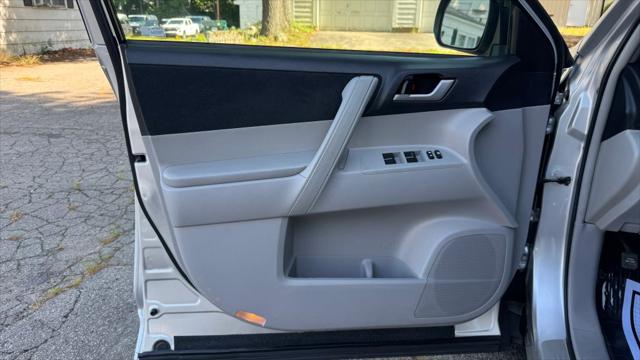 2012 Toyota Highlander Base V6
