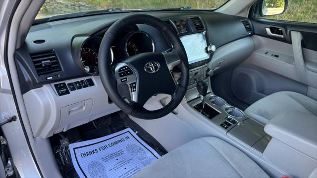 2012 Toyota Highlander Base V6
