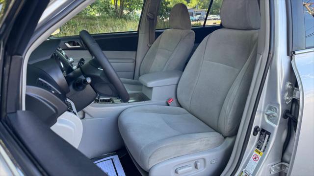 2012 Toyota Highlander Base V6