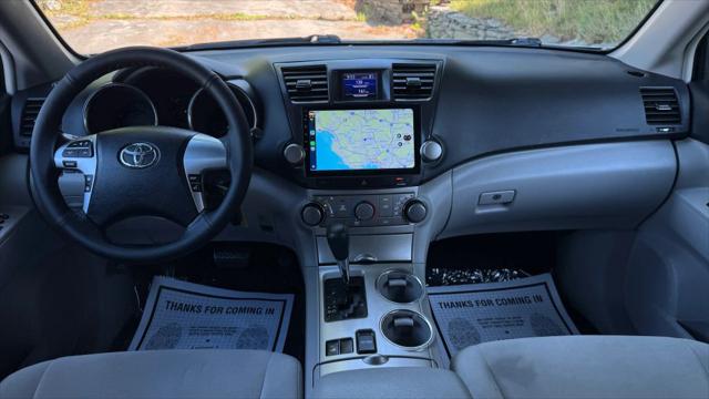 2012 Toyota Highlander Base V6