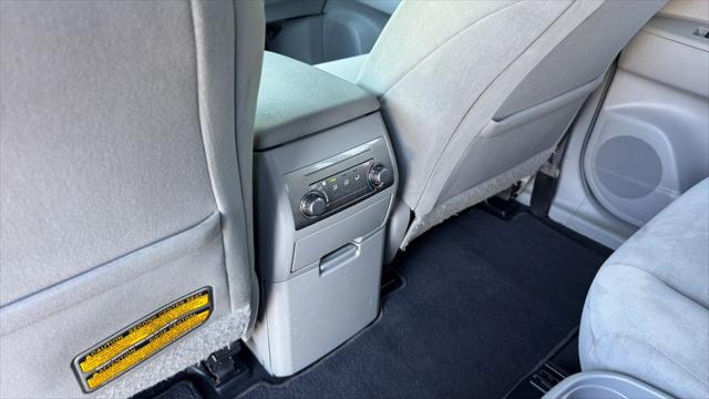 2012 Toyota Highlander Base V6