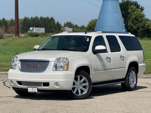 2010 GMC Yukon XL Denali for sale in Darien, WI