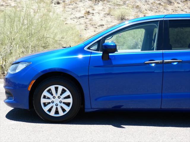 2021 Chrysler Voyager L
