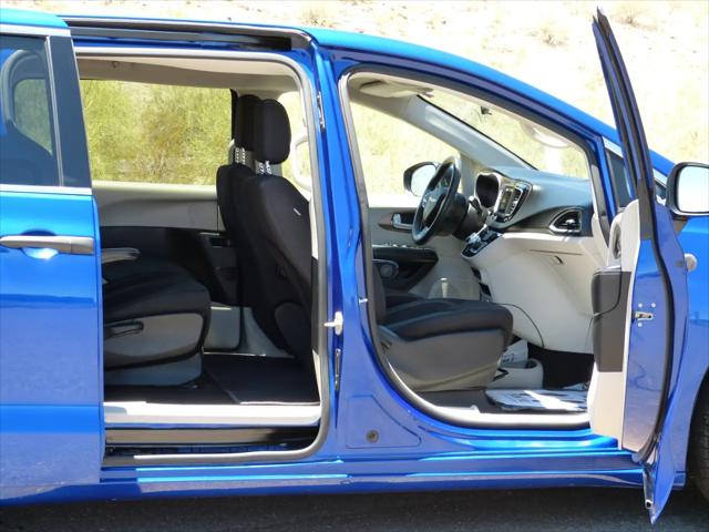2021 Chrysler Voyager L