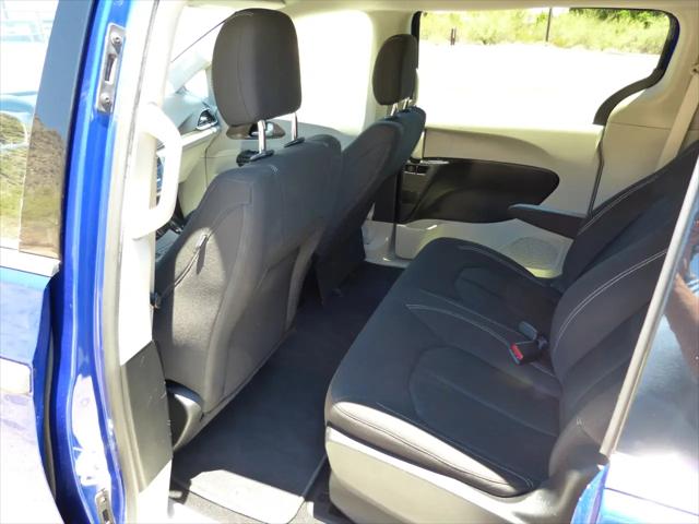 2021 Chrysler Voyager L