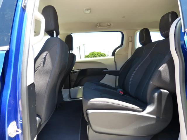 2021 Chrysler Voyager L