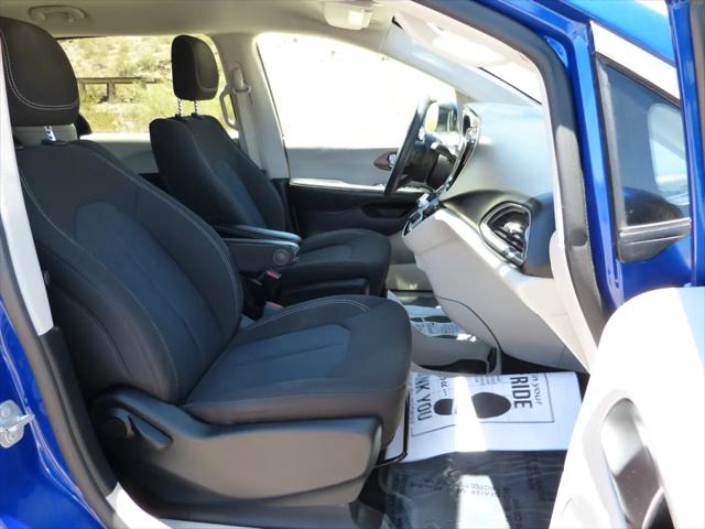 2021 Chrysler Voyager L