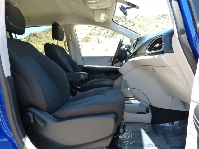 2021 Chrysler Voyager L