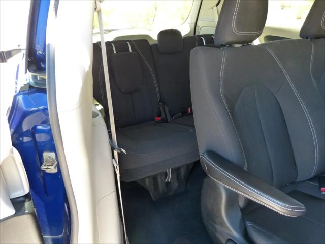 2021 Chrysler Voyager L