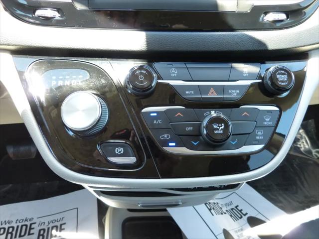 2021 Chrysler Voyager L
