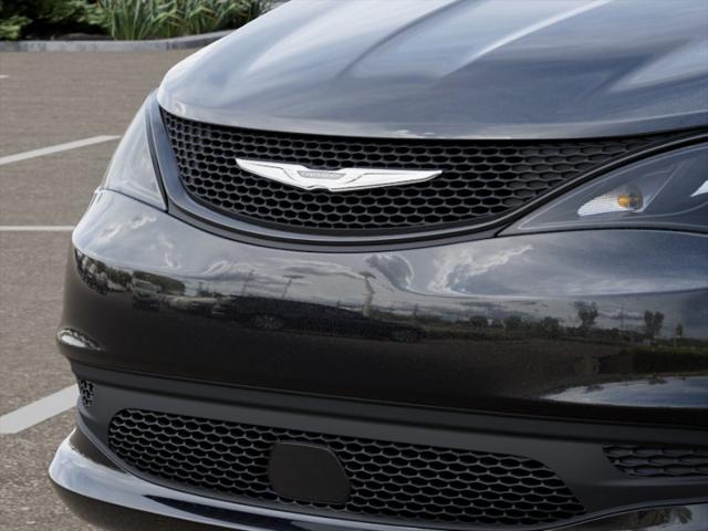 2027 Chrysler Pacifica LX