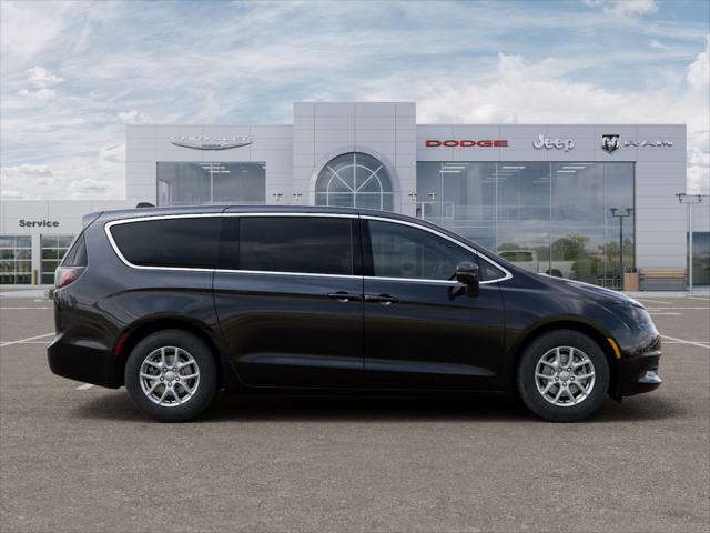 2027 Chrysler Pacifica LX