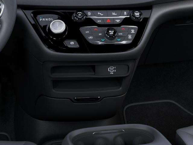 2027 Chrysler Pacifica LX