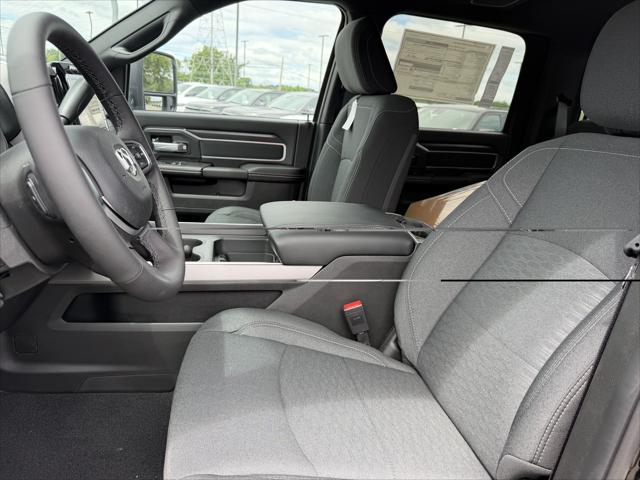 2026 Ram 2500 Black Express Crew Cab 4x4 64 Box