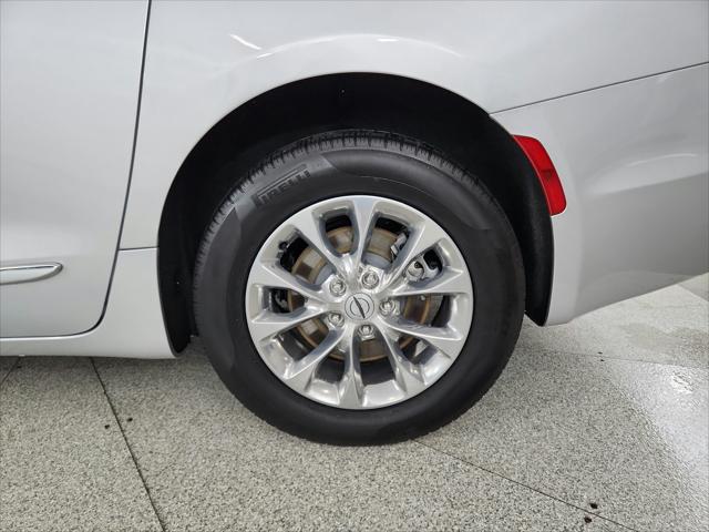 2022 Chrysler Pacifica Touring L AWD
