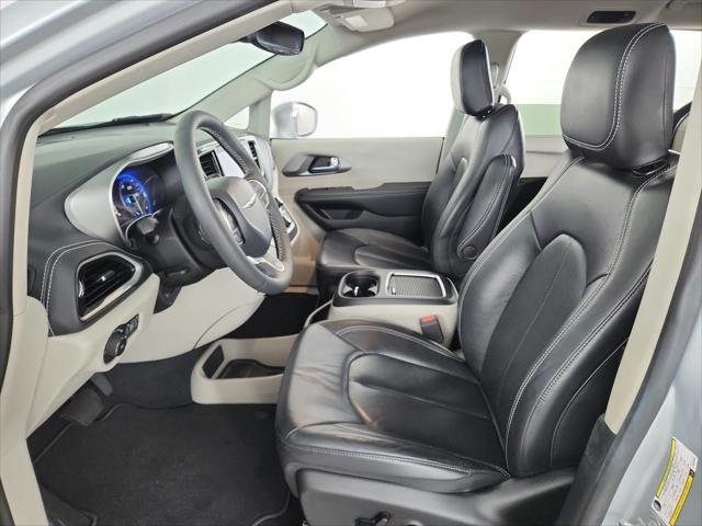 2022 Chrysler Pacifica Touring L AWD
