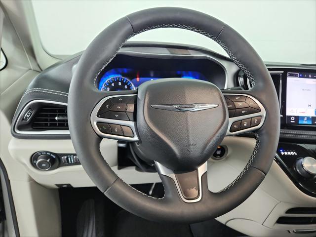 2022 Chrysler Pacifica Touring L AWD
