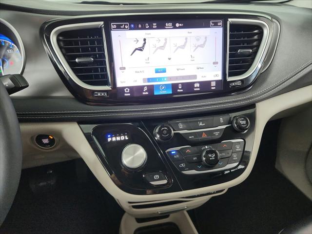2022 Chrysler Pacifica Touring L AWD