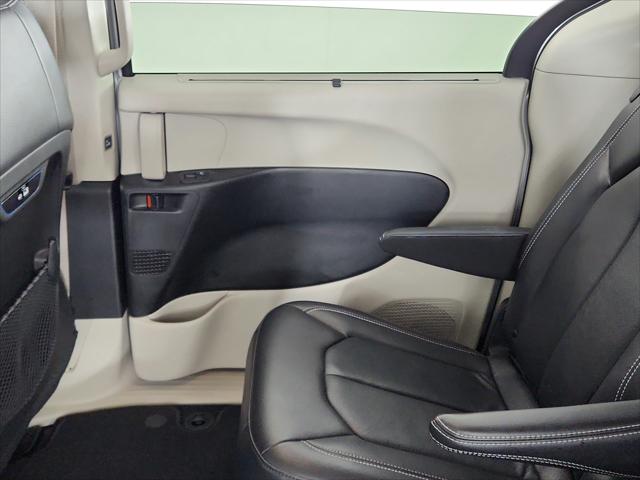 2022 Chrysler Pacifica Touring L AWD