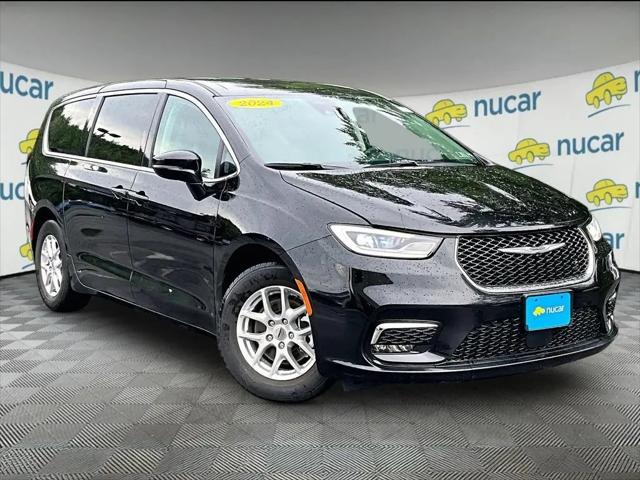 2024 Chrysler Pacifica Touring L for sale in Plymouth, NH
