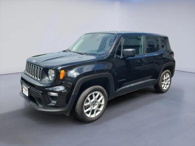 2023 Jeep Renegade Latitude 4x4 for sale in Marathon, WI