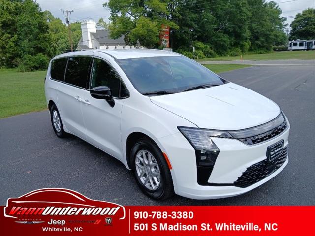 2027 Chrysler Pacifica Select for sale in Whiteville, NC