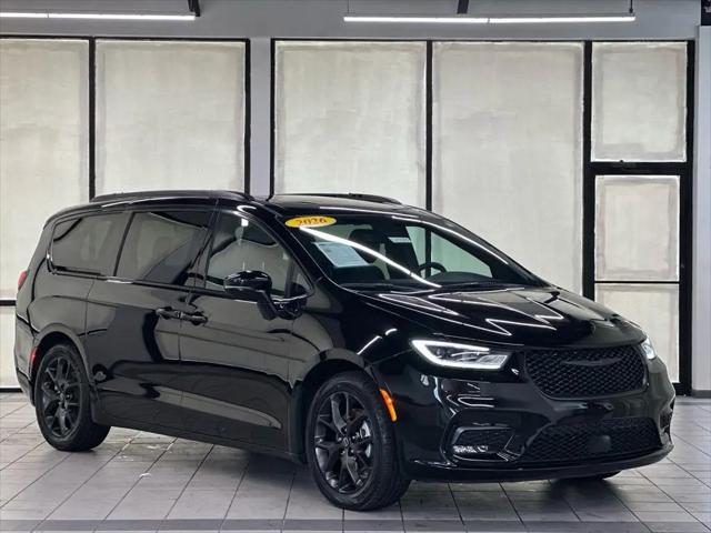 2026 Chrysler Pacifica Limited for sale in Demotte, IN