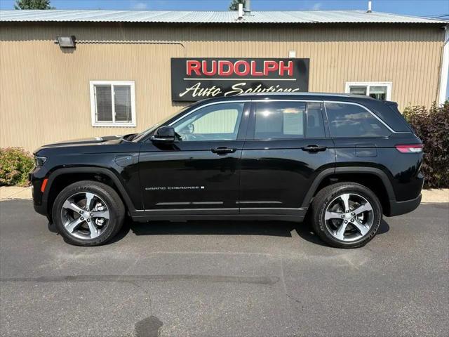 2022 Jeep Grand Cherokee Limited 4x4 for sale in Little Falls, MN