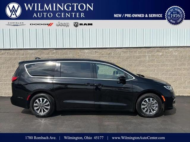 2024 Chrysler Pacifica Hybrid Select for sale in Wilmington, OH