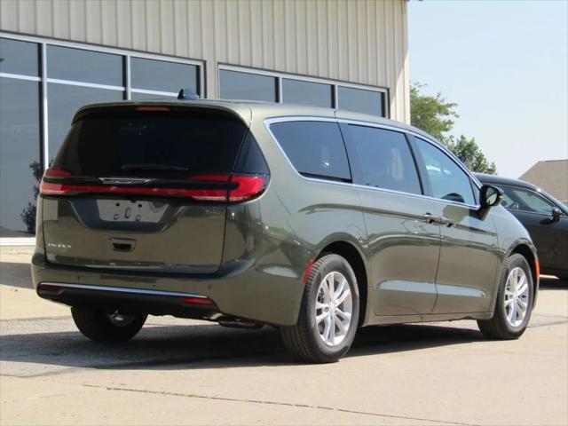 2027 Chrysler Pacifica PACIFICA SELECT