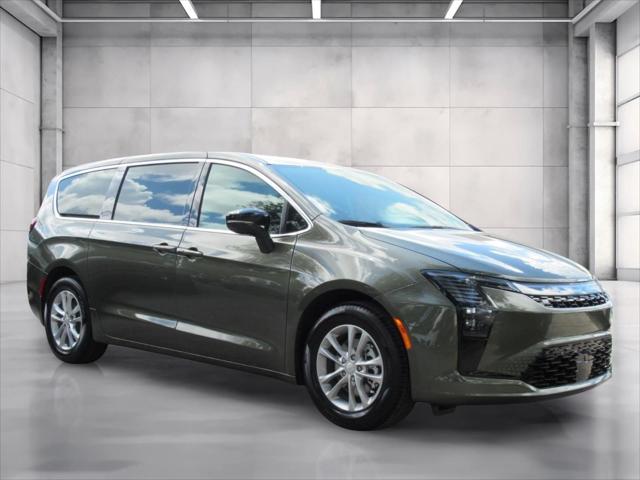 2027 Chrysler Pacifica PACIFICA SELECT