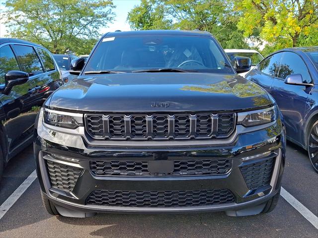 2027 Jeep Grand Cherokee GRAND CHEROKEE LIMITED 4X4 2027 Jeep Grand Cherokee GRAND CHEROKEE LIMITED 4X4