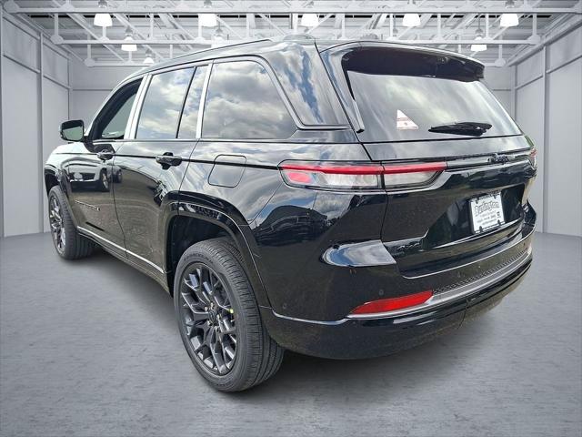 2027 Jeep Grand Cherokee Summit