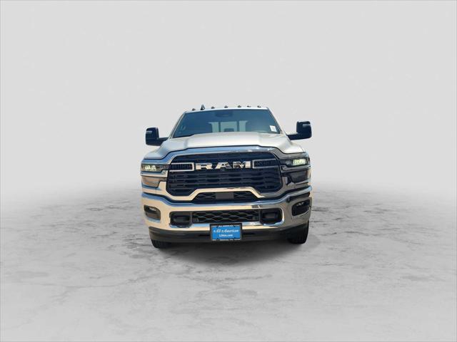 2026 RAM Ram 3500 RAM 3500 TRADESMAN CREW CAB 4X4 8 BOX